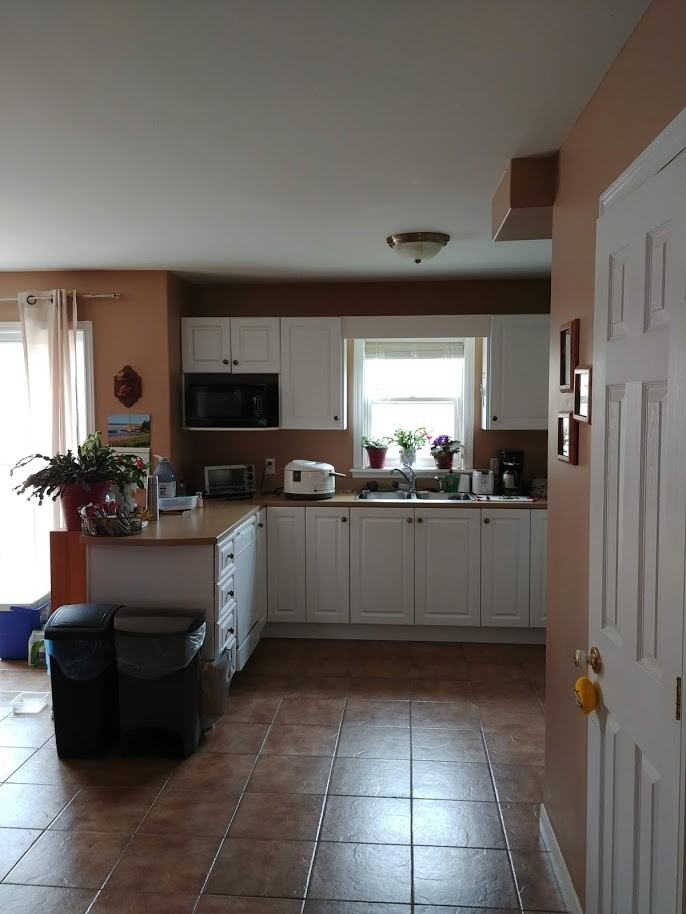 9 Sheppards Run, Beechville, NS B3T 2E6 3 Bedroom House for 2,000
