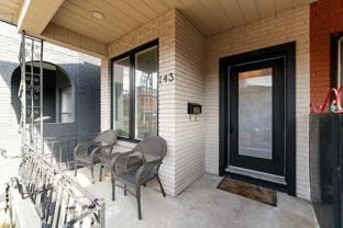 Montrose Ave & Dundas St W - Photo 1 of 1