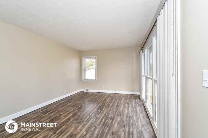 9716 Turnpike View Drive - Photo 3 of 16