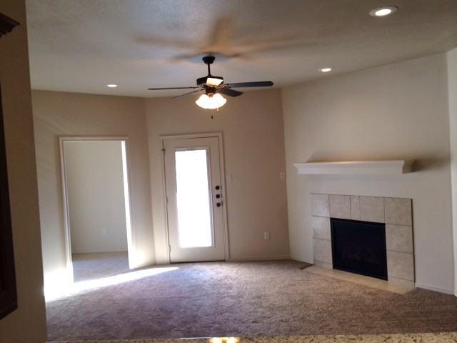 3207 112th Street - Photo 3 of 9