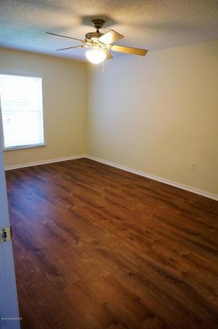 2491 Brookshire Cir - Photo 3 of 16