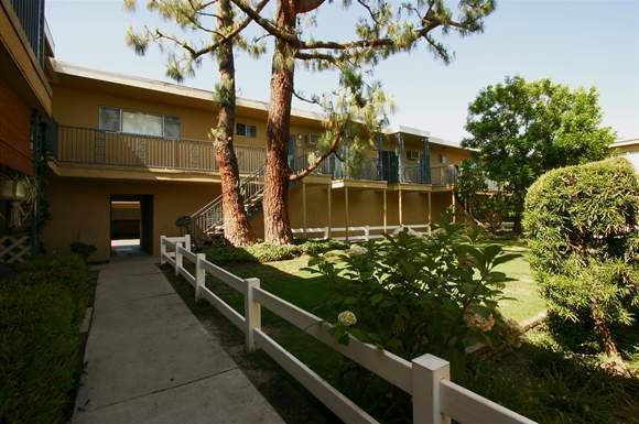 The Foothills at Eaton Canyon - Photo 3 of 16