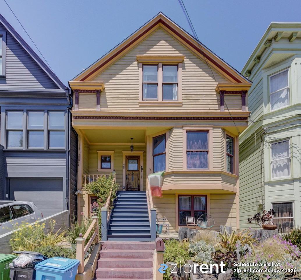 462 Clipper St - Photo 3 of 12