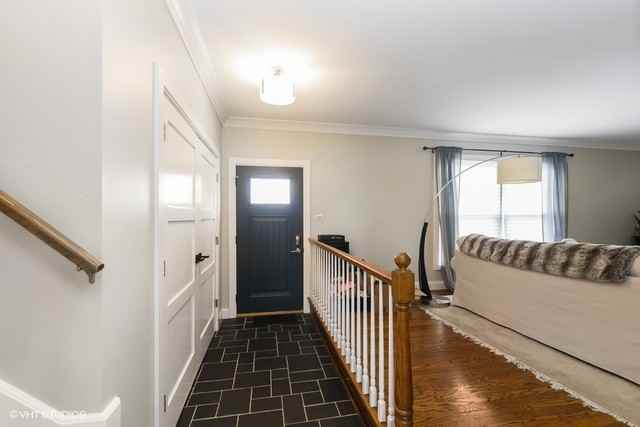 900 King Richards - Photo 3 of 28