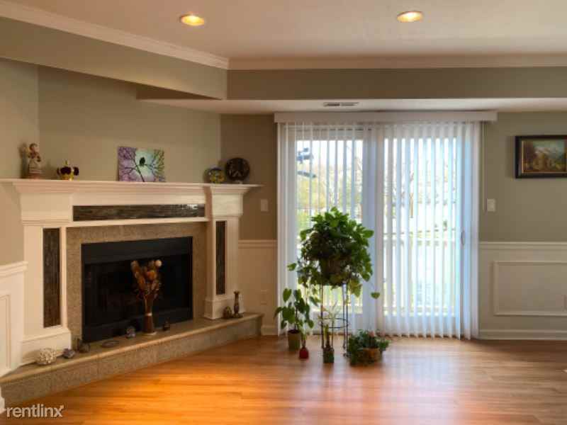 185 Woods Edge Dr - Photo 2 of 15