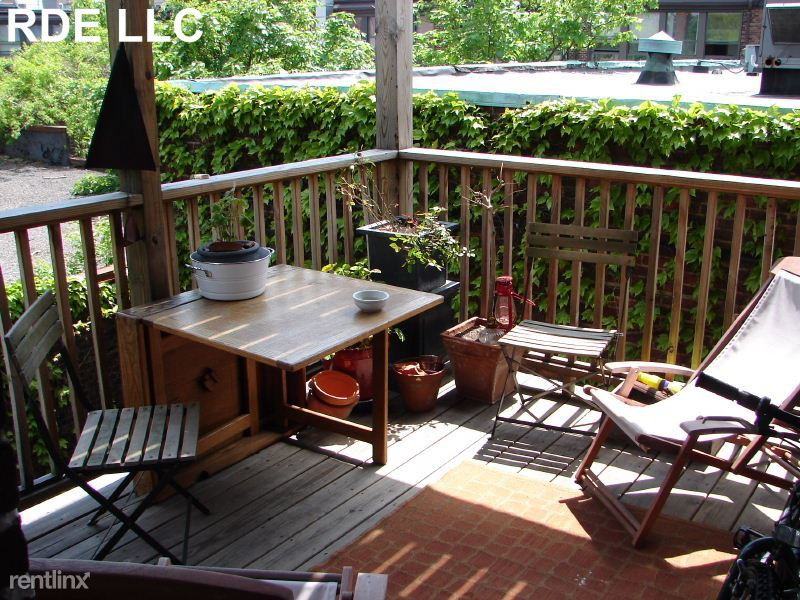 15 Green St - Photo 3 of 8