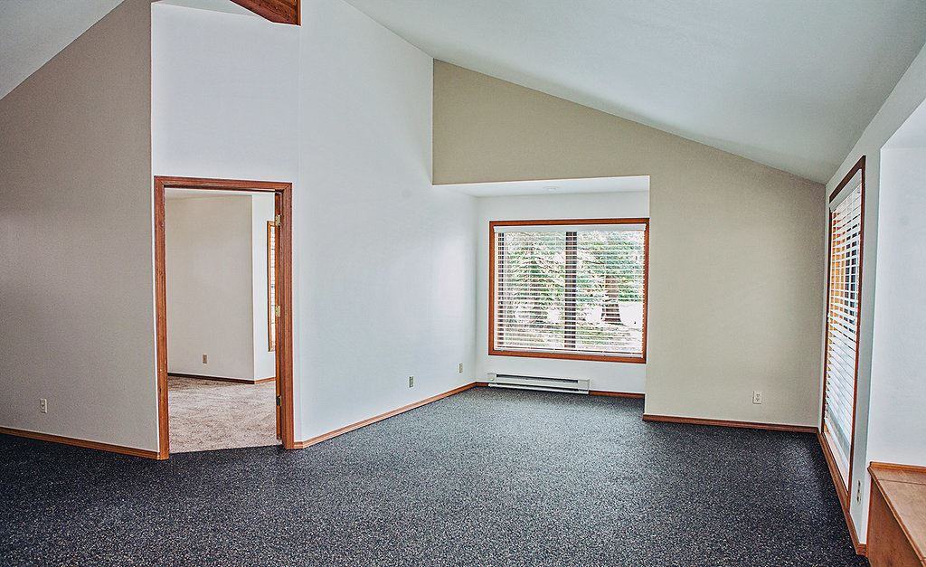 10944 N. Canterbury Cove - Photo 3 of 37