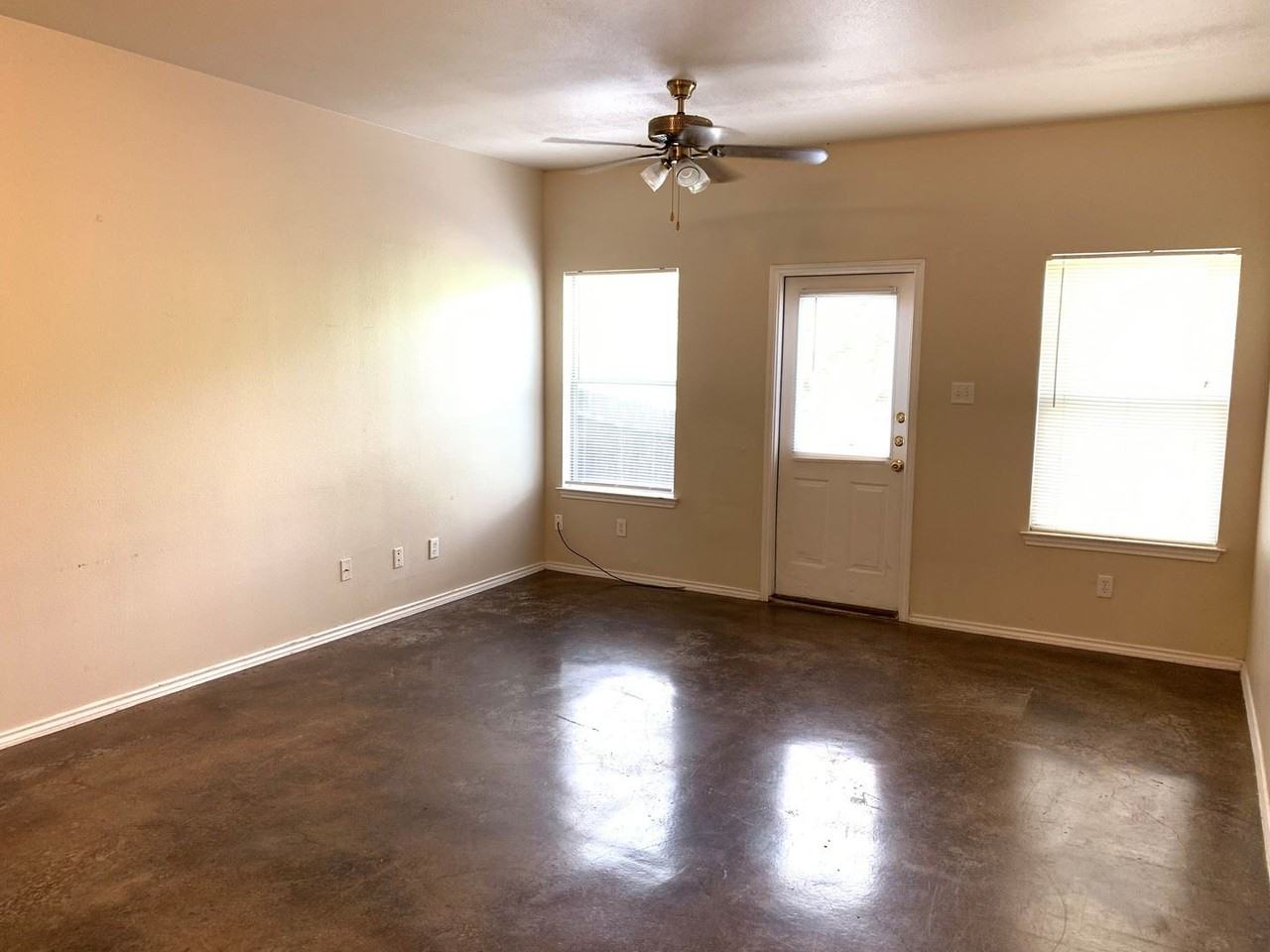 10603 Mathom Landing - Photo 2 of 10