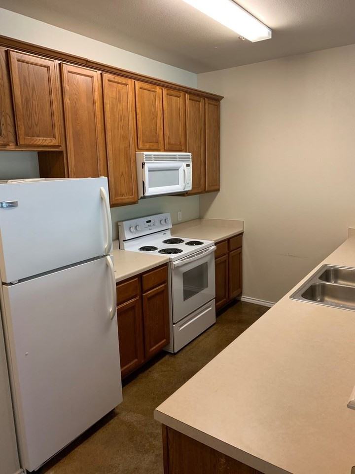 10603 Mathom Landing - Photo 3 of 10