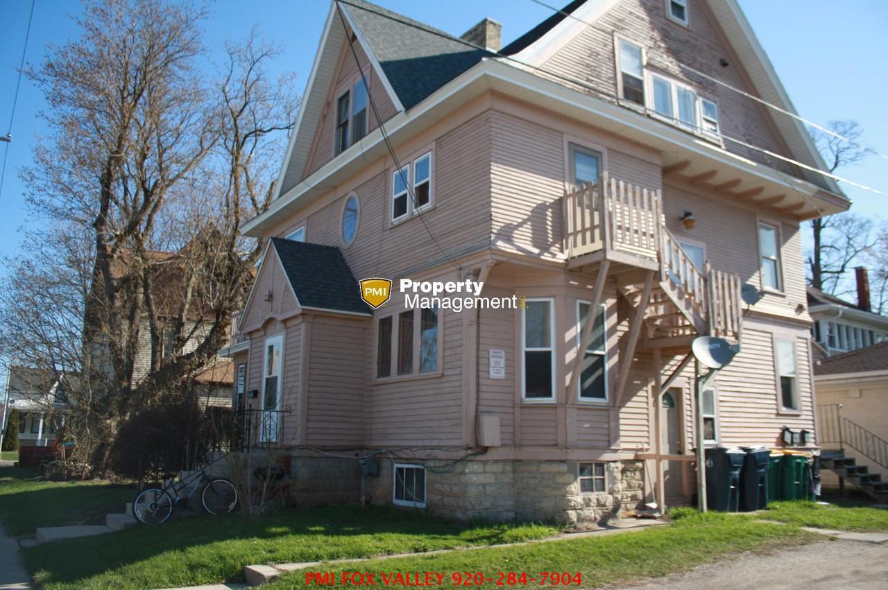 15 S Military Rd - Photo 2 of 3