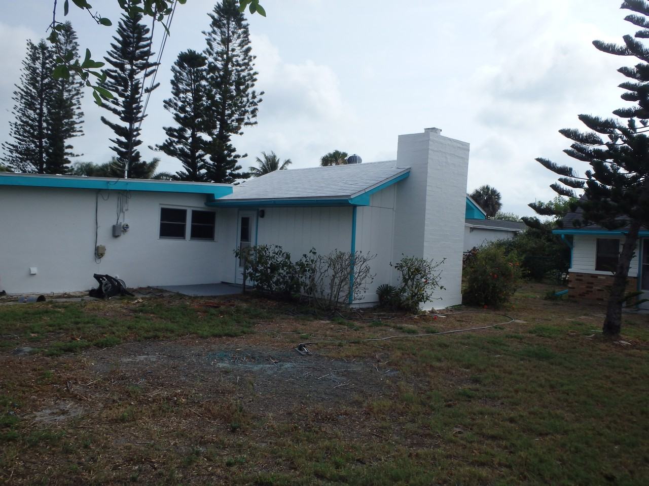 364 Berkeley St - Photo 2 of 12