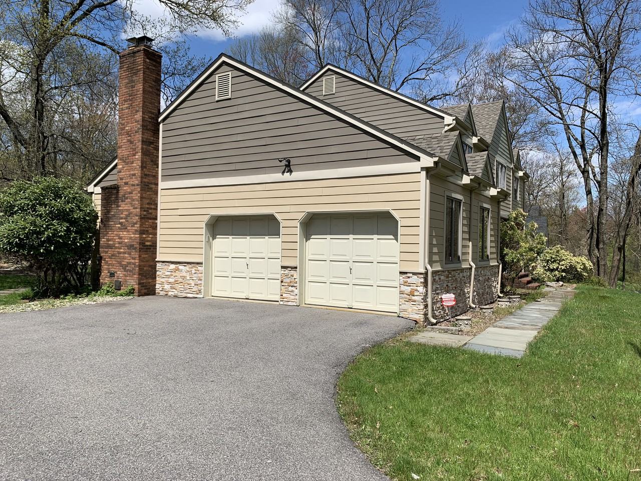 142 W Springtown Rd - Photo 2 of 20