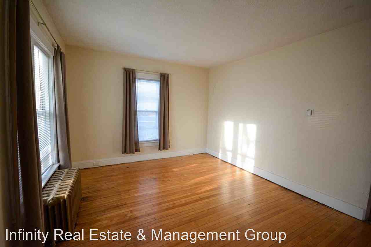 1111 5th Ave NW - Photo 3 of 11