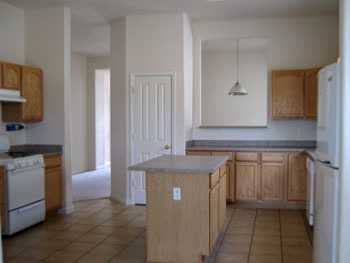 10428 Calle Acanta Nw - Photo 3 of 9