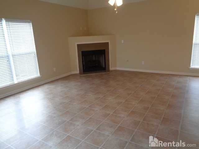 6111 Trail Creek Ln - Photo 2 of 18