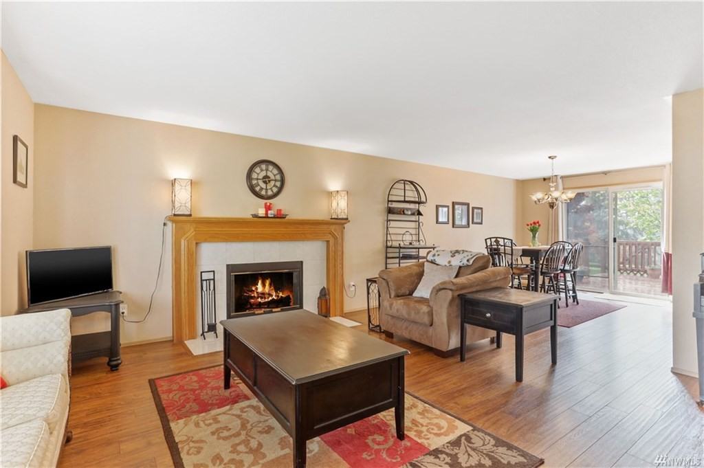 10703 194th St E - Photo 2 of 27