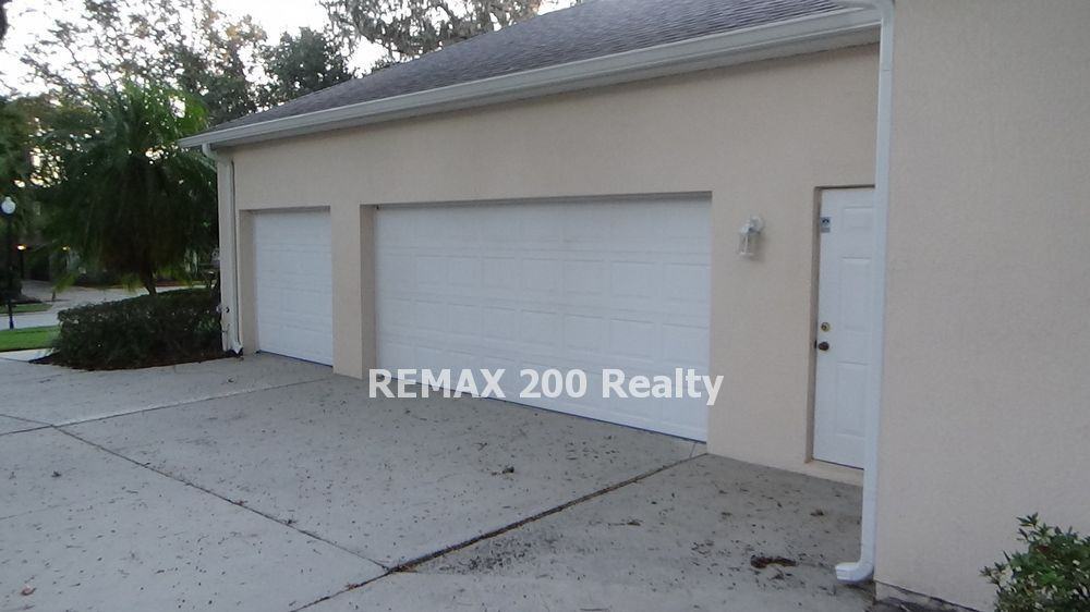 208 Heatherwood Ct - Photo 3 of 27