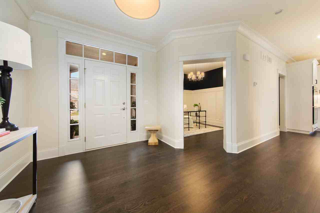 6011 Flagg Creek Lane - Photo 2 of 22