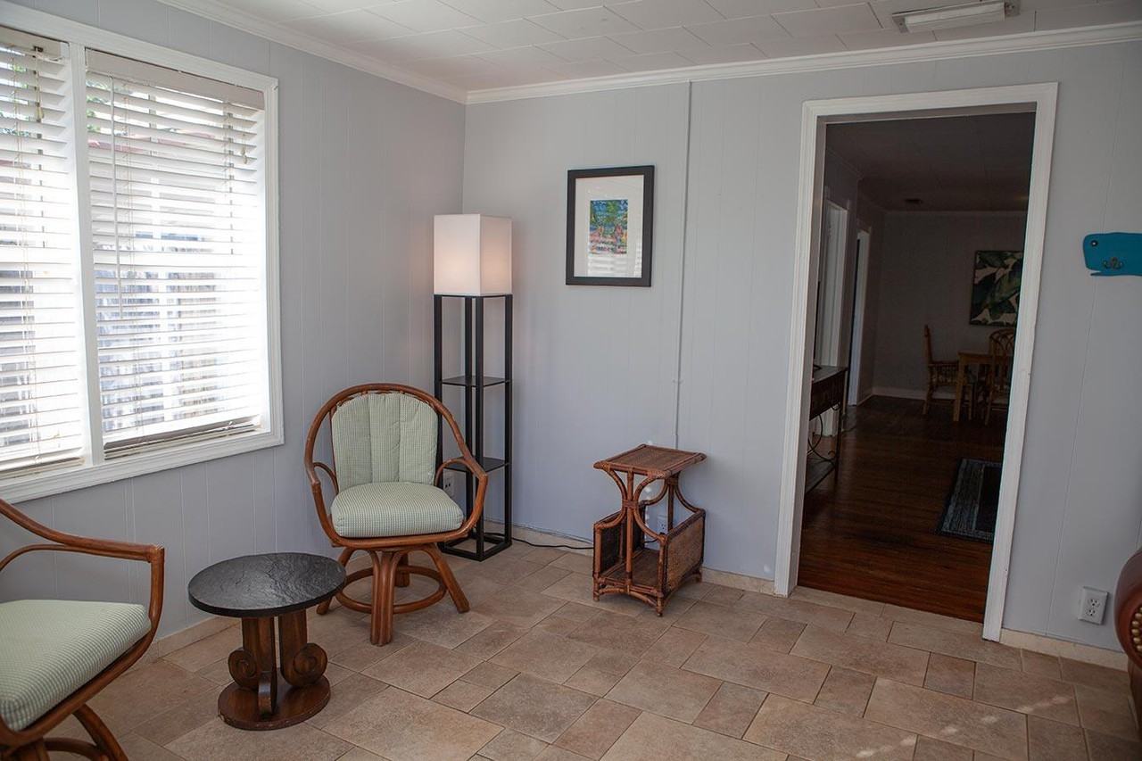 419 43rd Street - Photo 3 of 17