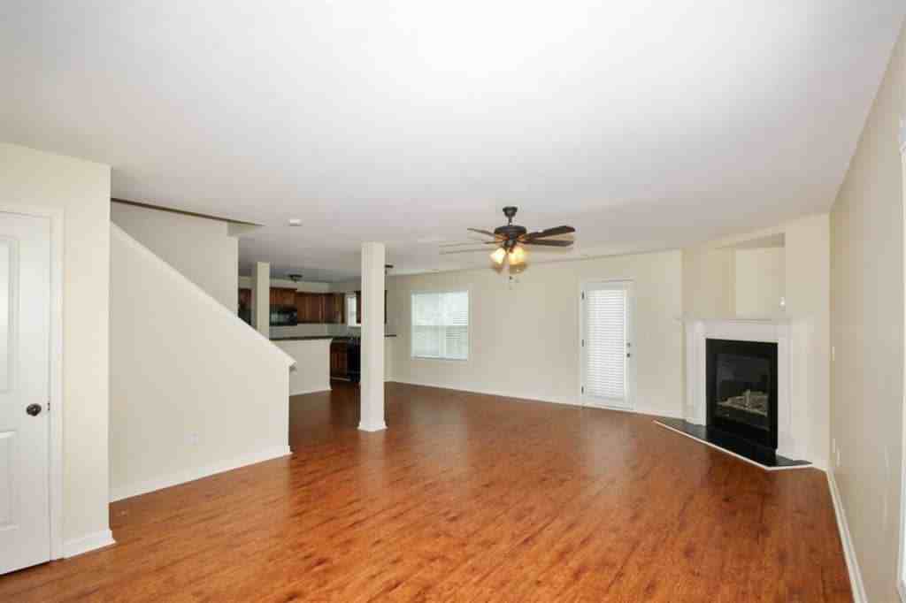 55 Michael Ryan Dr - Photo 2 of 20
