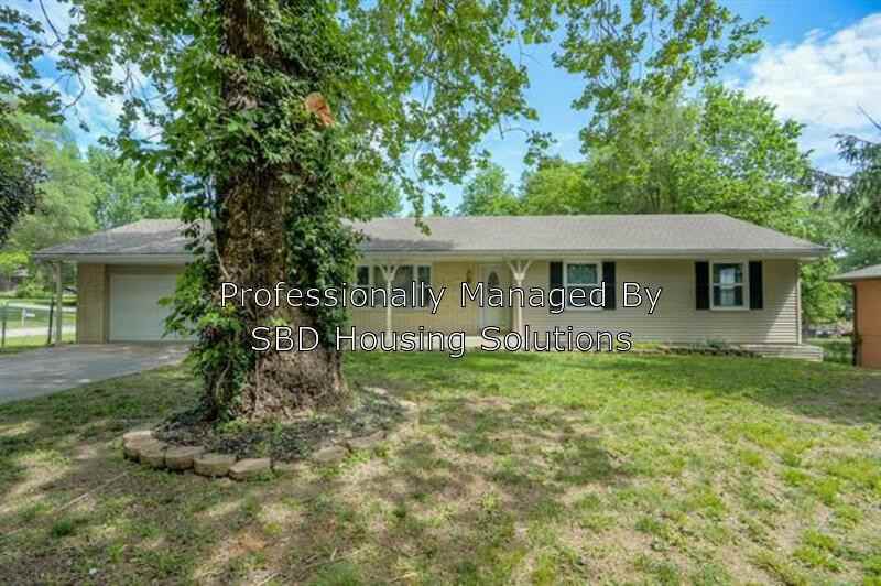 7400 E 100th Terr. - Photo 2 of 35
