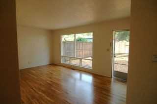 477 6th St - Photo 2 of 7