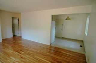 477 6th St - Photo 3 of 7