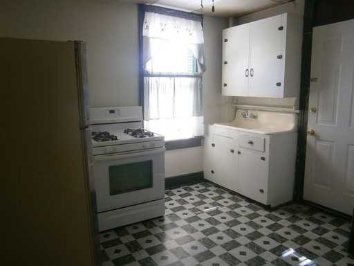 806 W Poplar Terrace - Photo 2 of 9