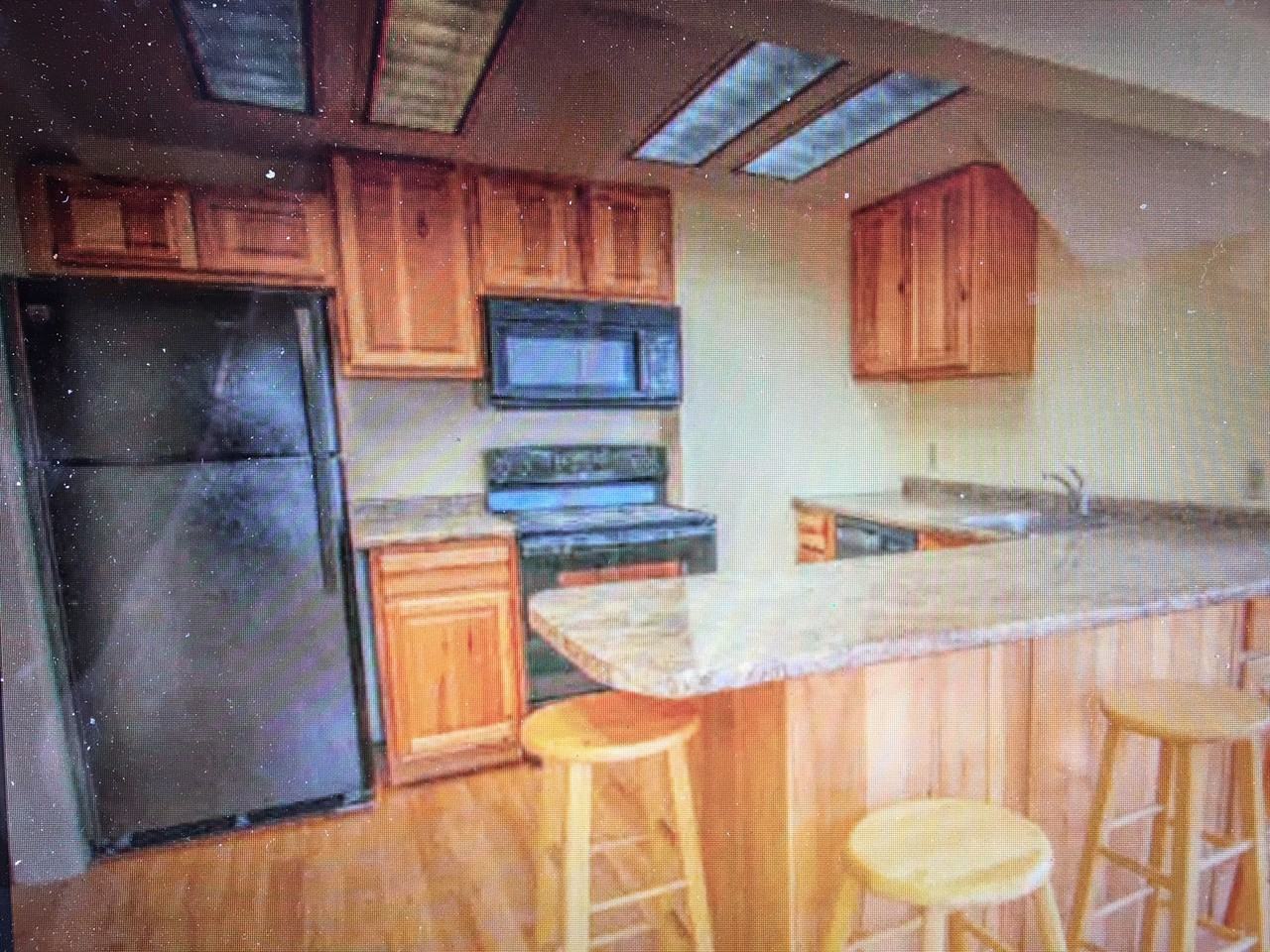 1185 W Woodstock Rd #1 - Photo 2 of 10