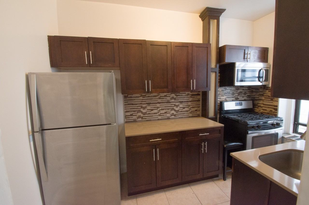 30-95 29th Street, New York, NY 11102 2 Bedroom Apartment ...