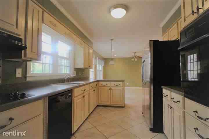 205 Old Church Ct - Photo 2 of 15