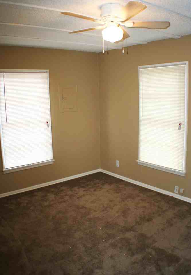 5427 Terrace Trl - Photo 3 of 5