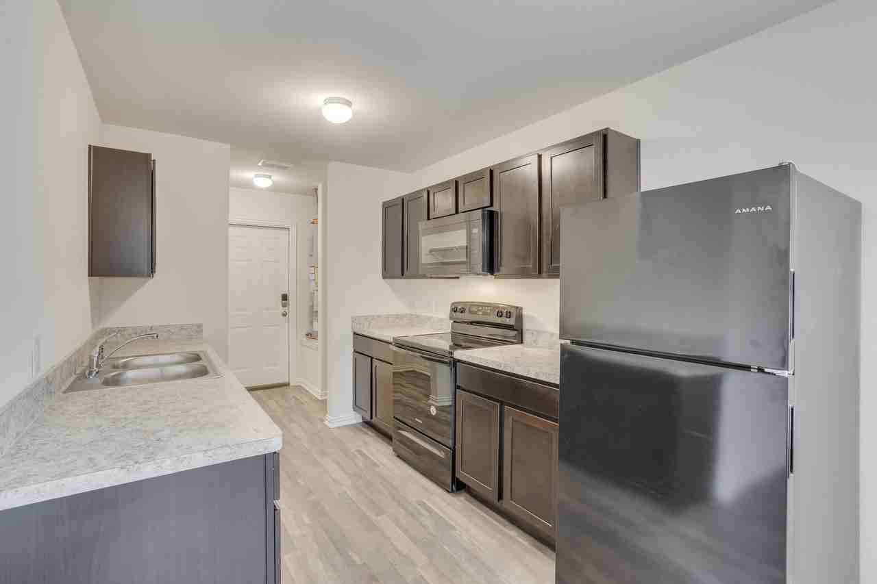 3610 Atlanta St - Photo 2 of 18