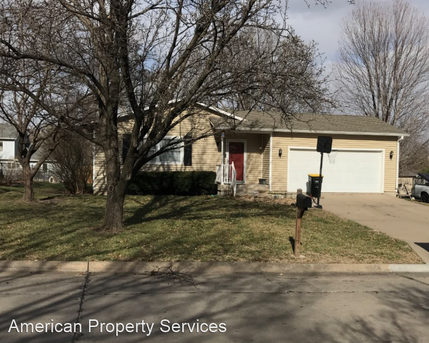 3312 Woods Dr. - Photo 2 of 15