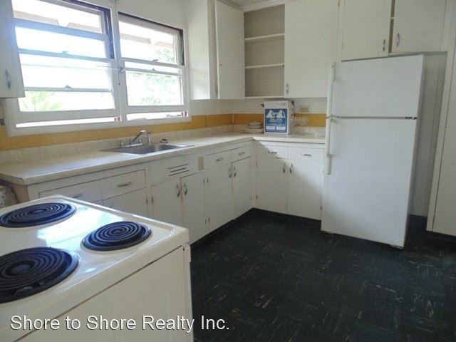 377 Kiele Street - Main, Cottage - Photo 2 of 8