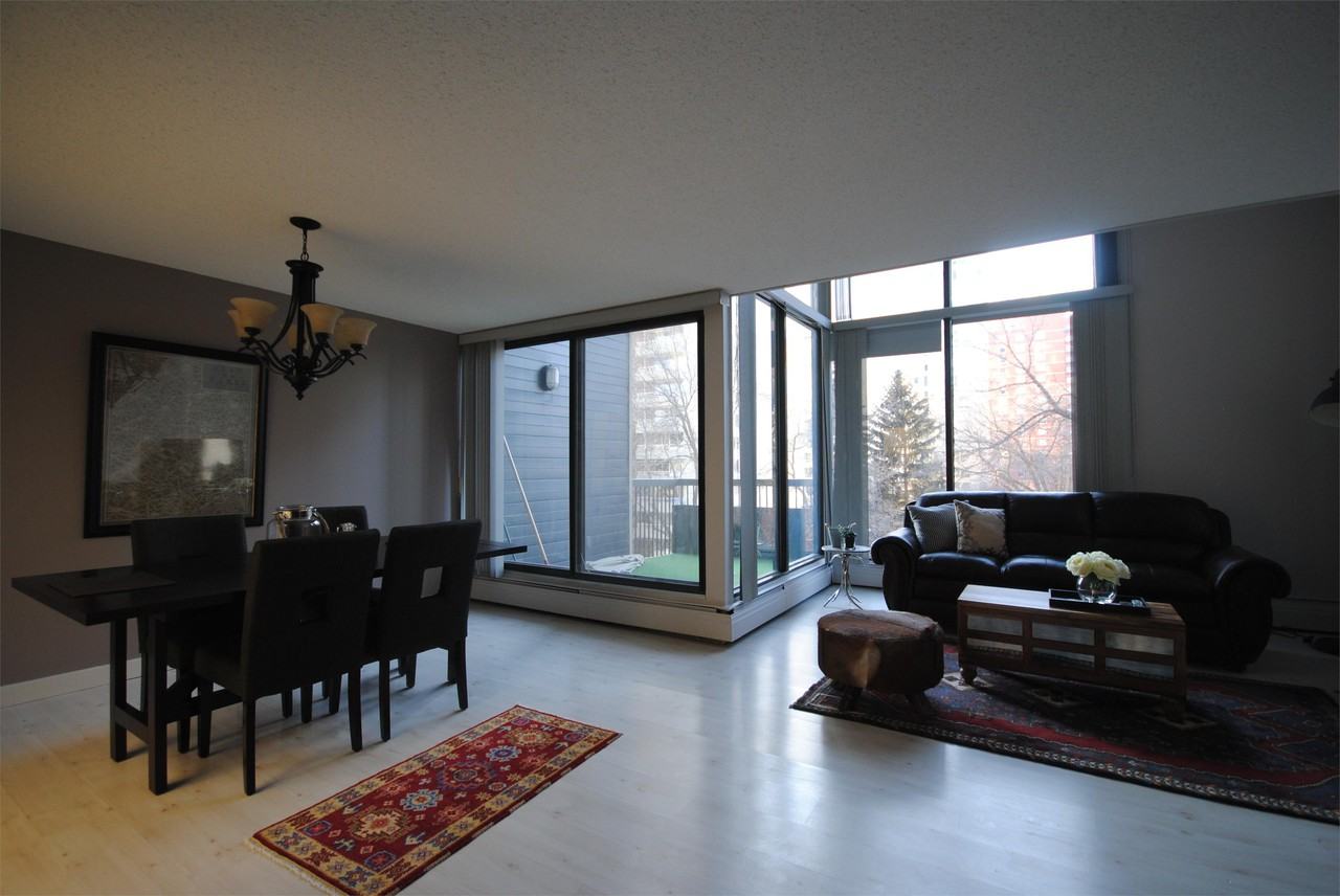 10045 Grovenor House - Photo 3 of 10