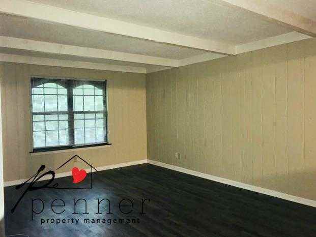 304 -C Nw Highland Ln - Photo 2 of 10