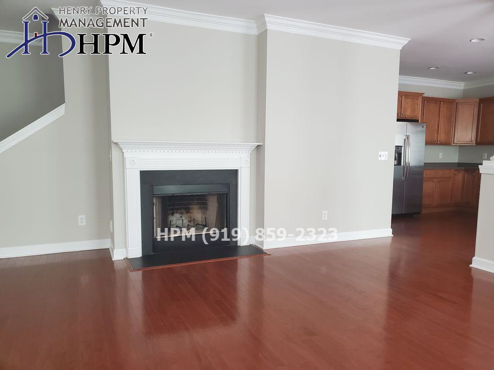 1624 Legendary Lane - Photo 3 of 16
