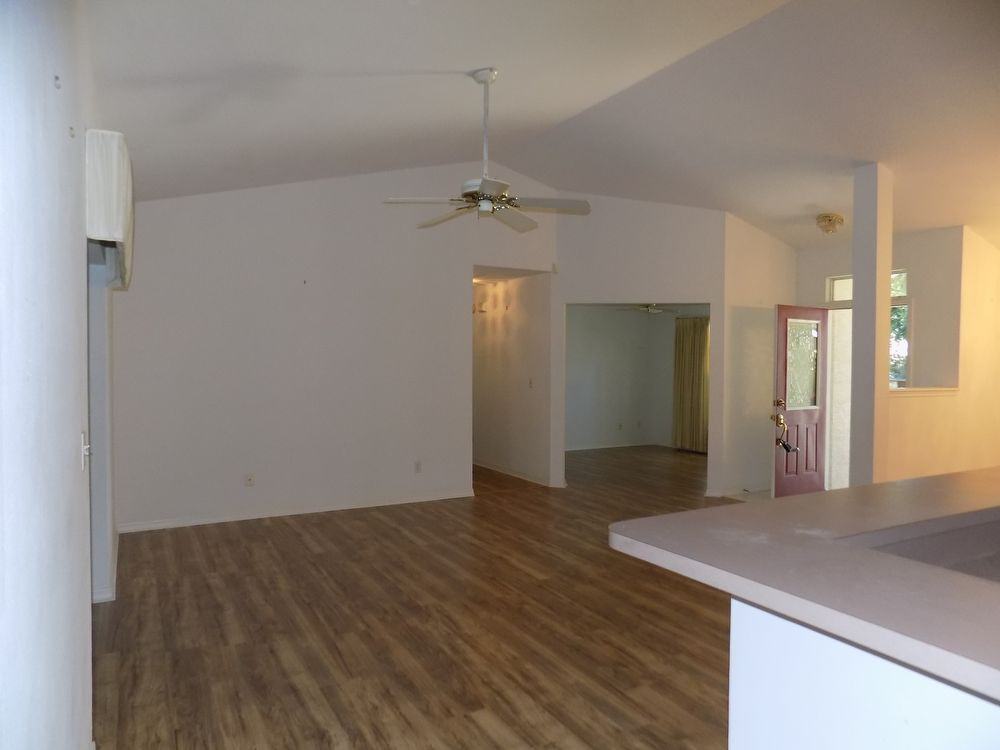 14720 Green Valley Blvd - Photo 3 of 22