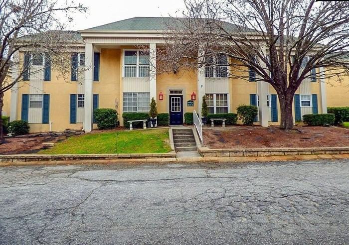 3600 Chateau Dr #S139