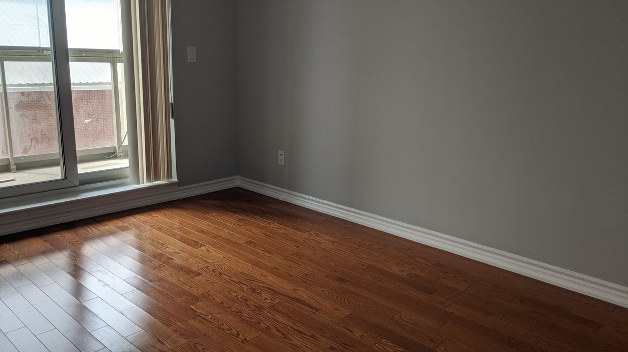 18 Kenaston Gardens #318 - Photo 3 of 10