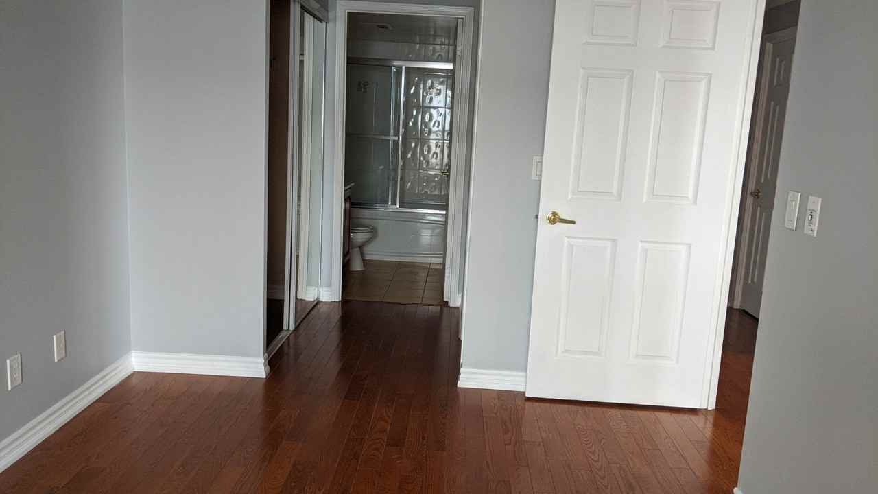 18 Kenaston Gardens #318 - Photo 7 of 10