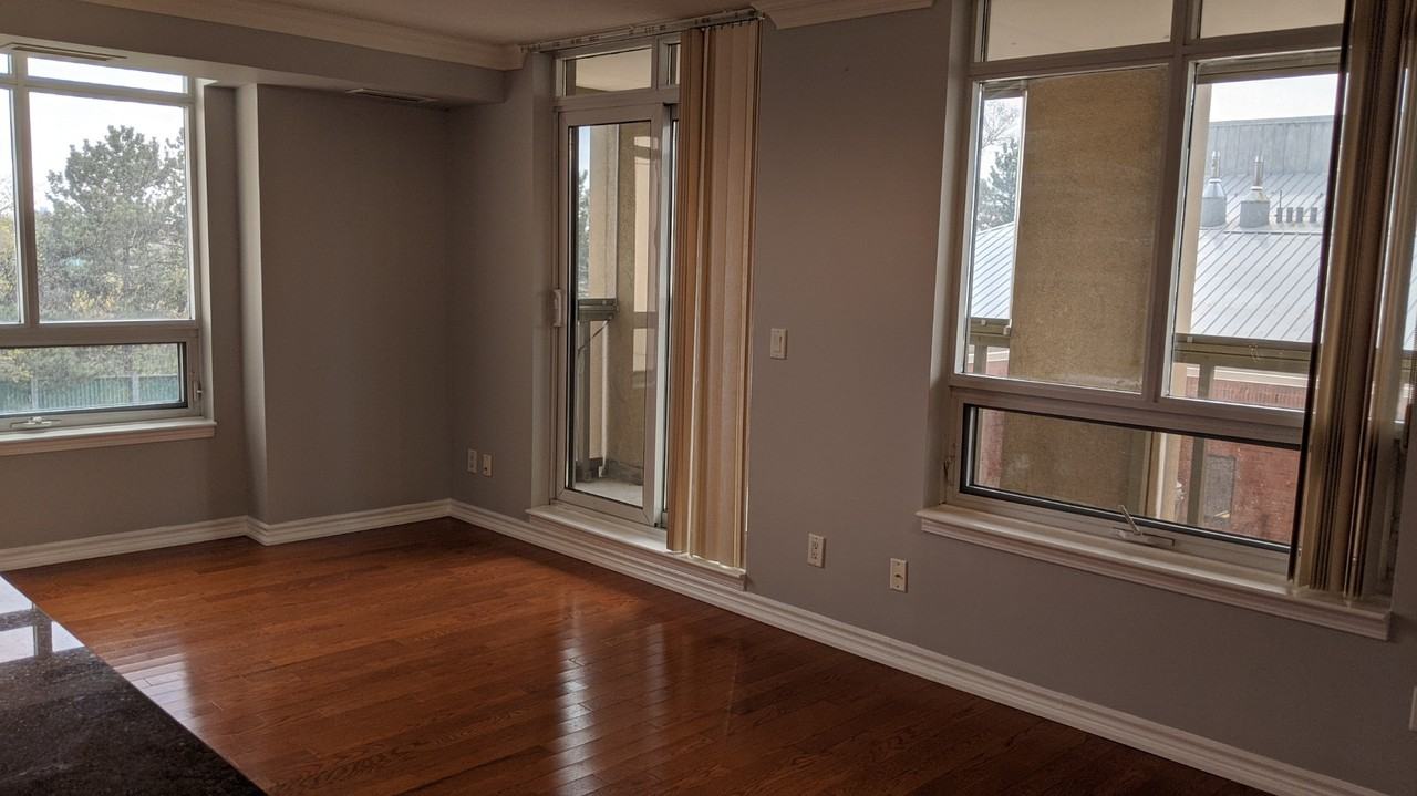 18 Kenaston Gardens #318 - Photo 2 of 10