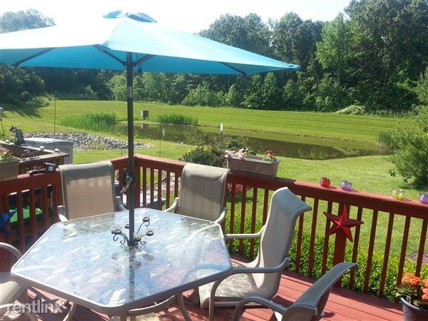 65 Alexis Drive - Photo 3 of 7