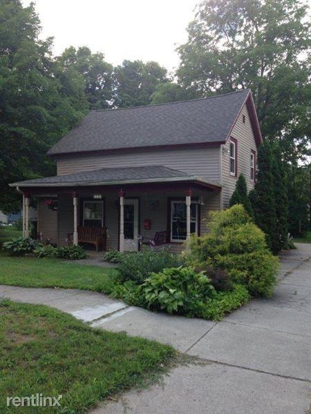 640 Ely St - Photo 2 of 18