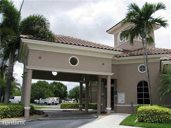 3500 Briar Bay Blvd - Photo 2 of 3