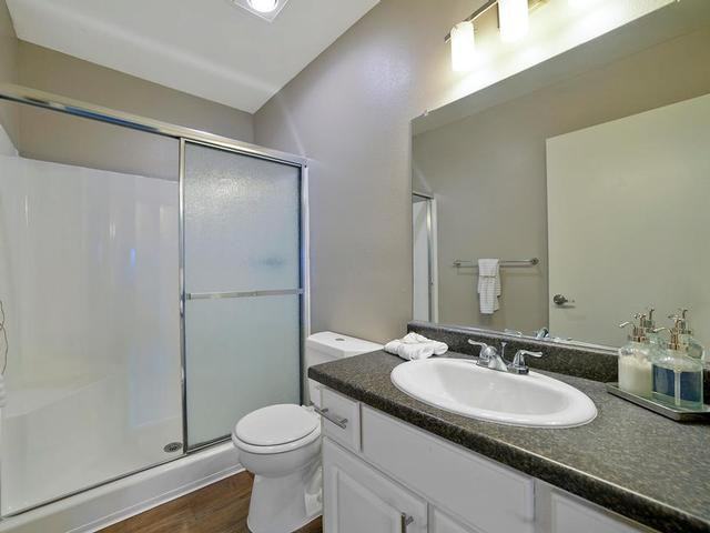 650 E Bonita Ave - Photo 7 of 35