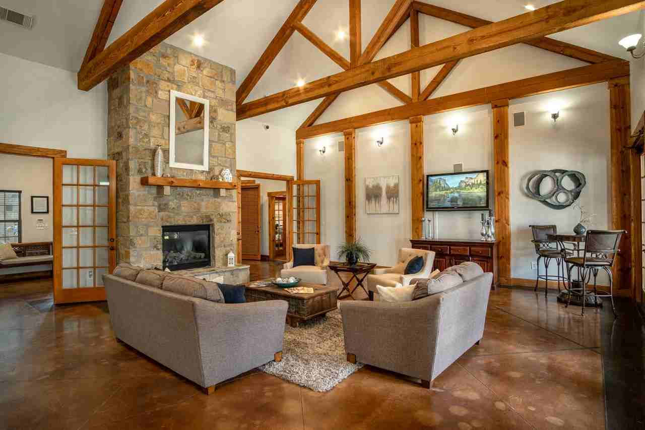 Oxford at Estonia - Photo 5 of 50