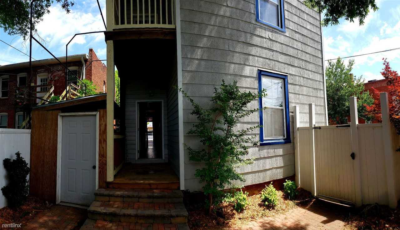 2101 W Cary St - Photo 3 of 9