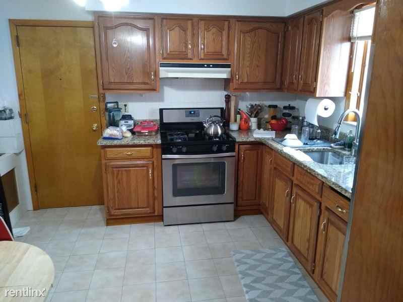 32 Rose Street 1 - Photo 3 of 9